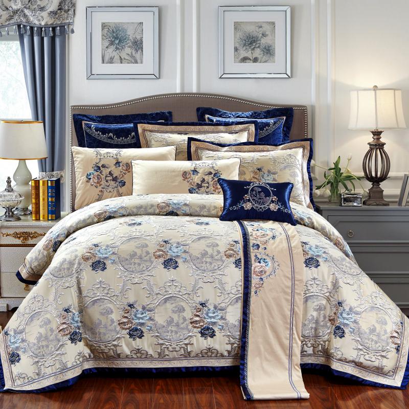 Luxurious Embroidered Bedding Set Bed Sheets sold 100% Cotton Thick Duvet Cover Set